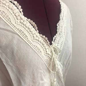 Hollister White Boho Faux Wrap  Top Sz M